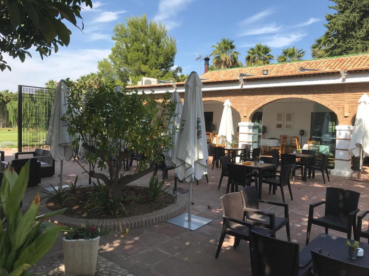 شقة ألاورين ذي ر تورّي  في Apartamento Lauro Golf Malaga المظهر الخارجي الصورة